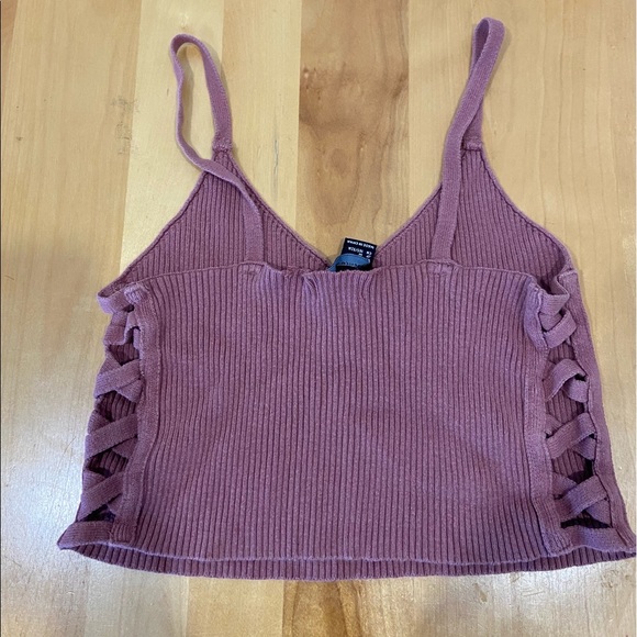 Dusty Pink Cropped Tank with Side Cut Outs - Picture 2 of 4